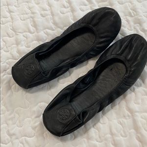 Cute Tory Burch black ballet flats. Good condition